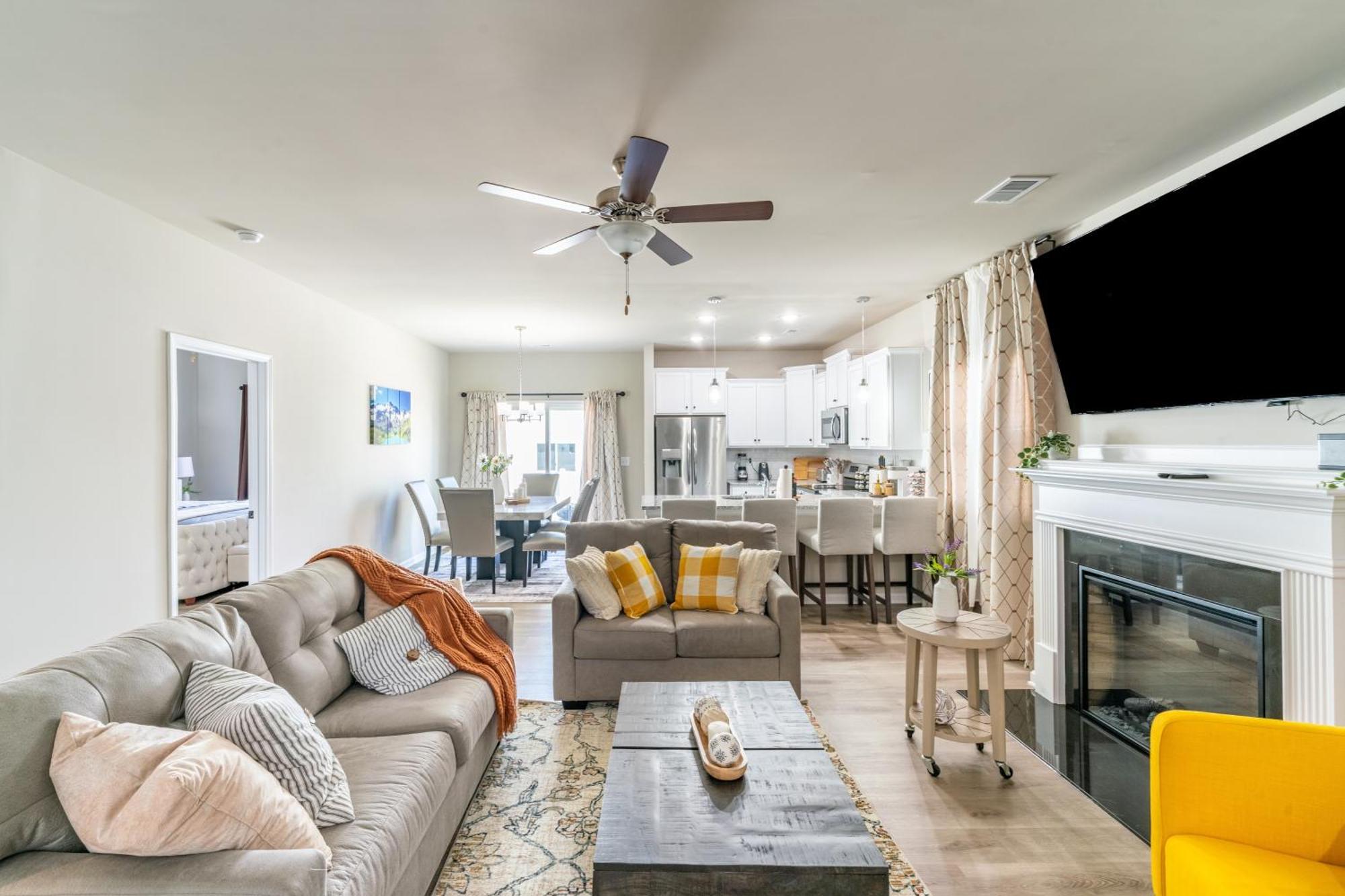 Holiday home Charming Retreat- Cozy & Stylish Home Charlotte
