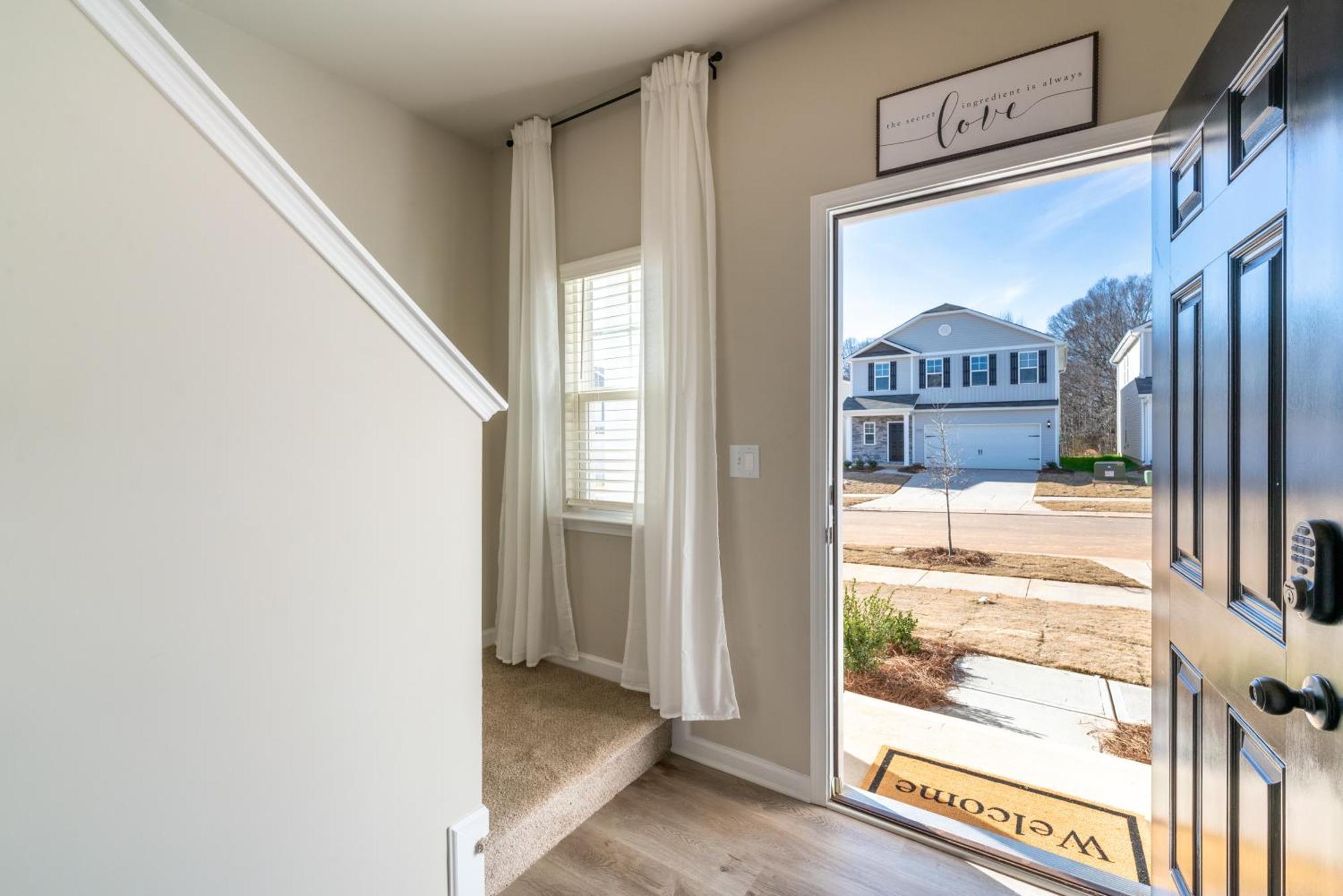 Charming Retreat- Cozy & Stylish Home * Charlotte