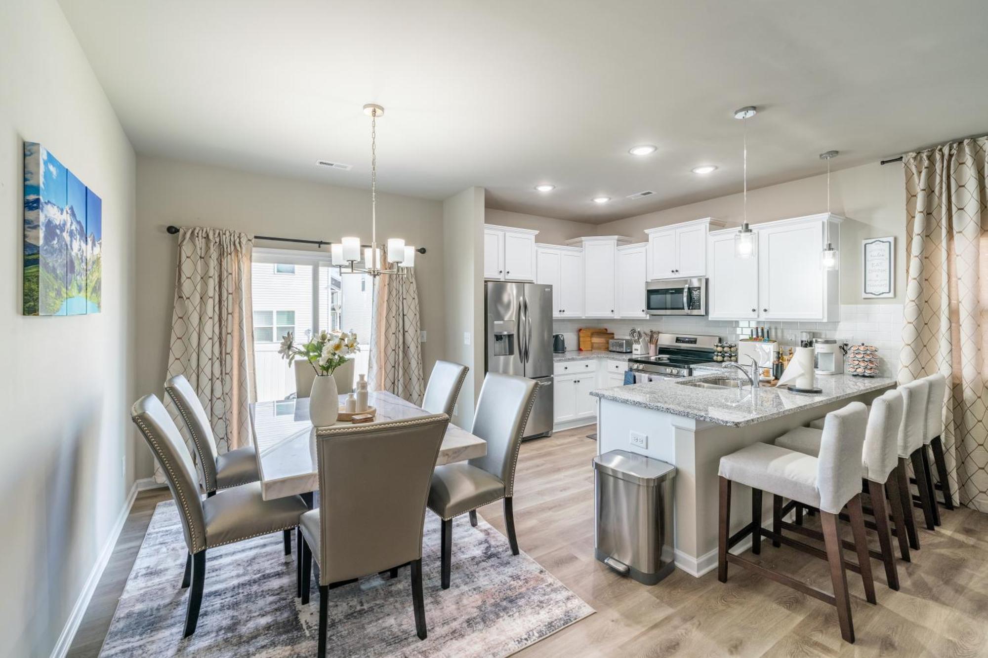 Charming Retreat- Cozy & Stylish Home Charlotte